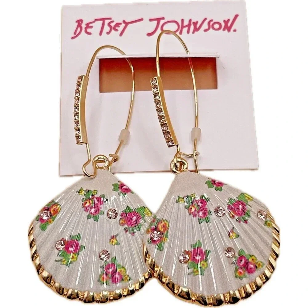 Betsey Johnson Gold Chain Floral Print Seashell Pendant & Matching Earrings Set